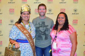Miss Cherokee 2012 Karyl Frankiewicz (left), along with her mother Melissa Arch (right), meets country singer Josh Turner. (Photos courtesy of Miss Cherokee Karyl Frankiewicz)