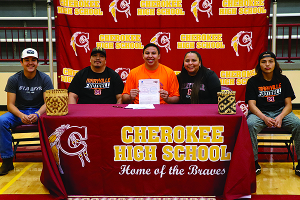 FOOTBALL: Hill signs to play at Maryville College