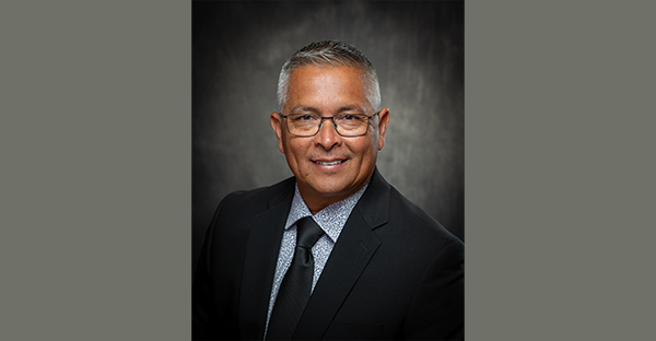 SCC recognizes Ugvwiyuhi Hicks for Distinguished Alumni Award